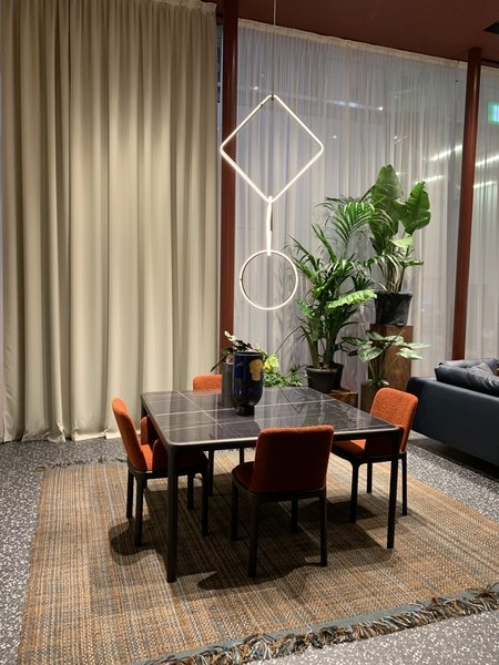 Montator mobila din Italia,