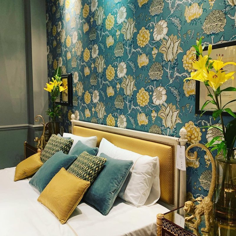 Montator mobila din Italia,